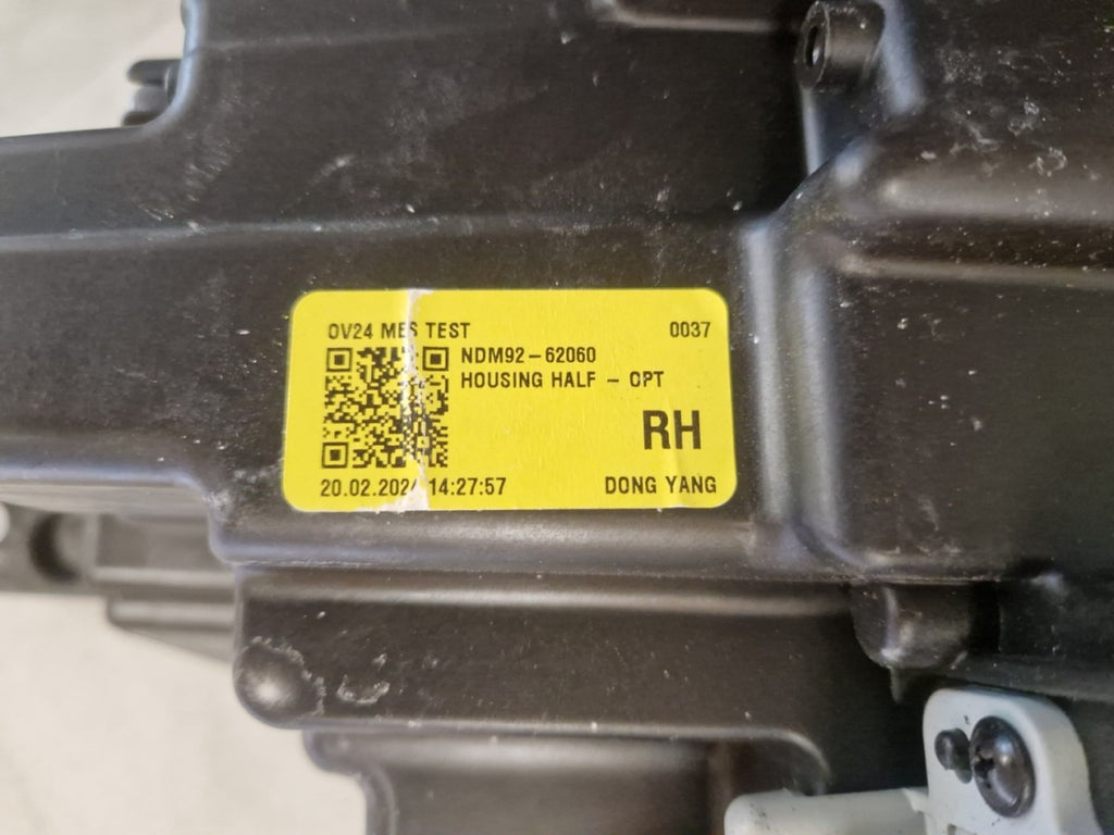 Prednji far OPEL FRONTERA LED 24- RH desni 9850142480