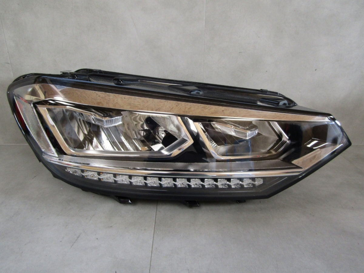 Prednji far VOLKSWAGEN TOURAN III 3 5TB FULL LED 15- RH desni 5TB941036E