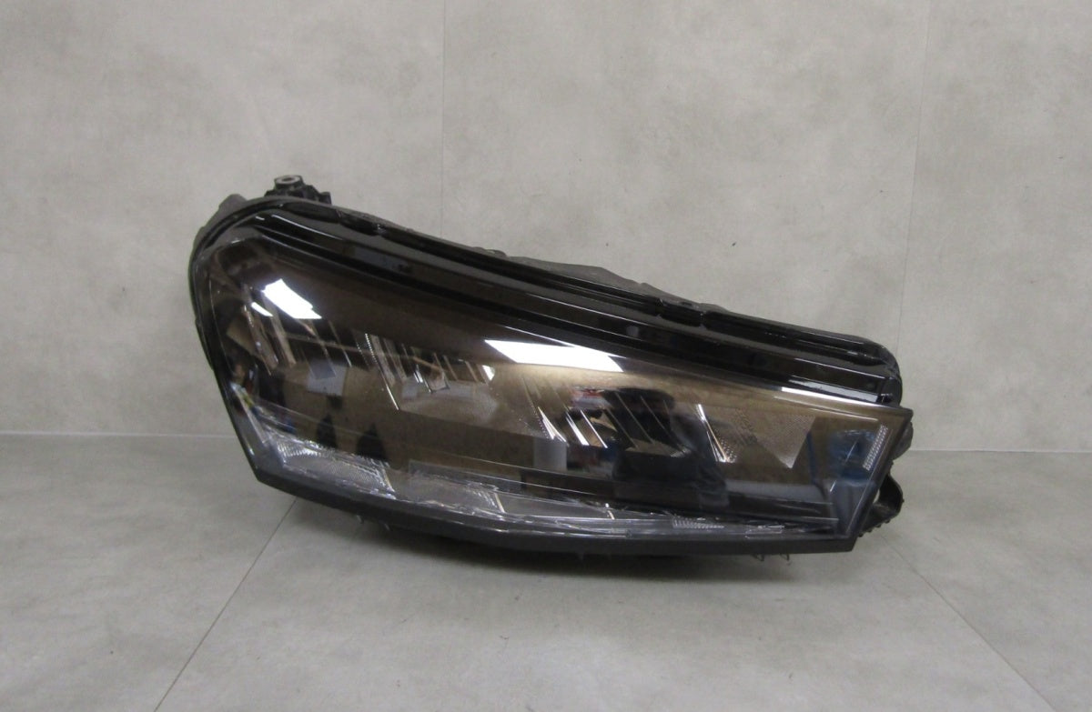 Prednji far SKODA FABIA IV 4 LED 21- RH desni 6VB941016