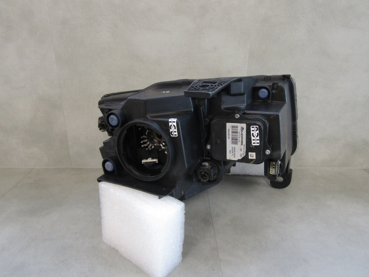 Prednji far JEEP GRAND CHEROKEE WK2 xenon zakretni 13-16 LH