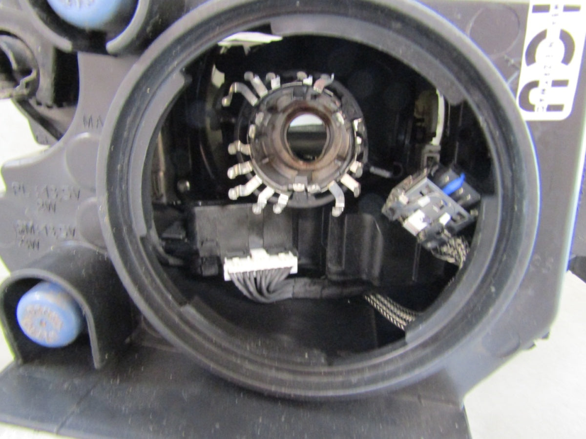 Prednji far JEEP GRAND CHEROKEE WK2 xenon zakretni 13-16 LH