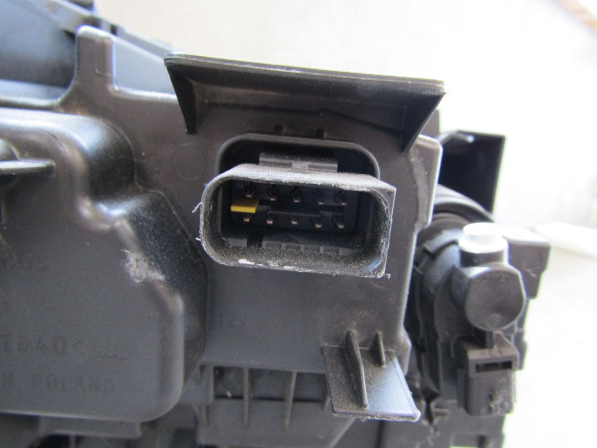 Prednji far CITROEN E-C3 C3 C3 AIRCROSS IV 4 LED 24- LH 9851349180