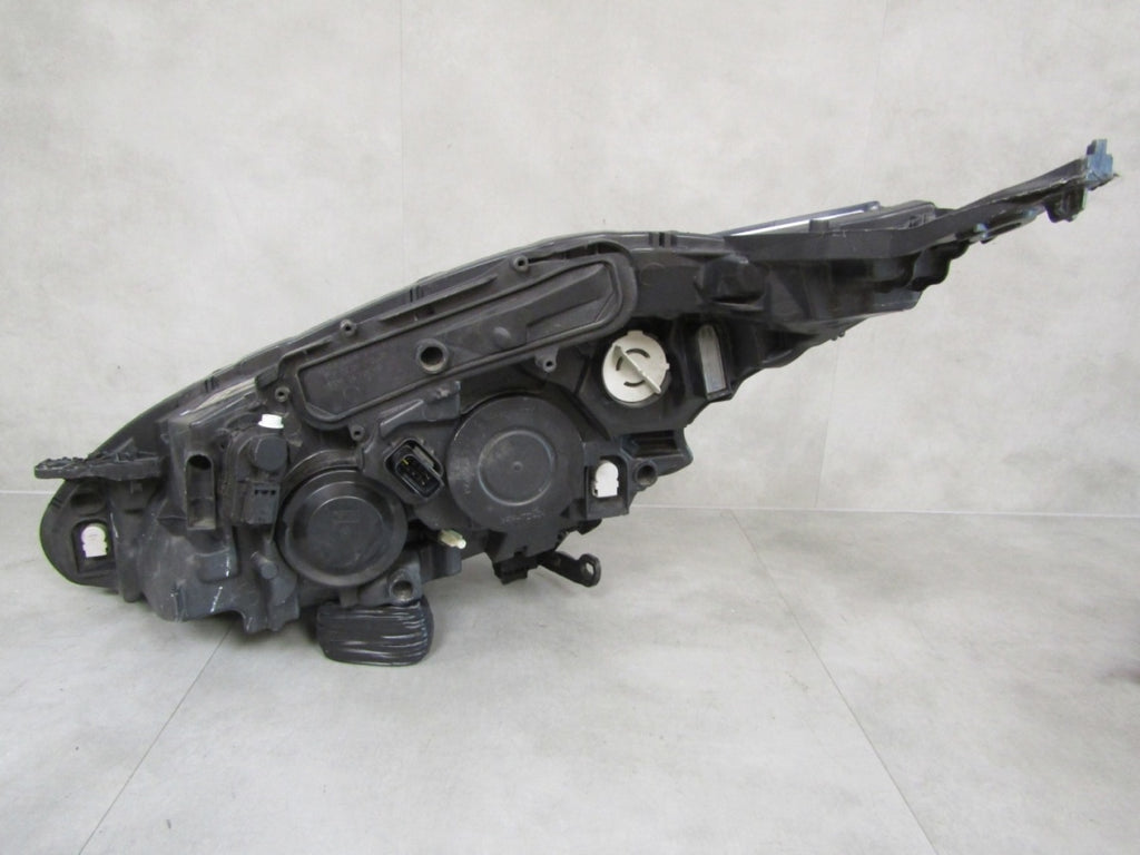 Prednji far PEUGEOT 208 I LIFT halogen sa sočivom 15-19 desni RH 9810805880