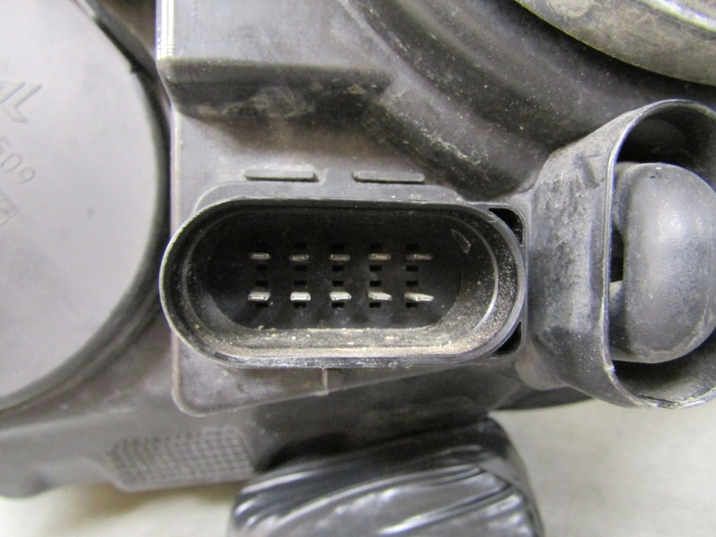 Prednji far FORD TRANSIT CUSTOM halogen sa sočivom NIEBIESKA 12-17 RH desni BK2113D152BJ