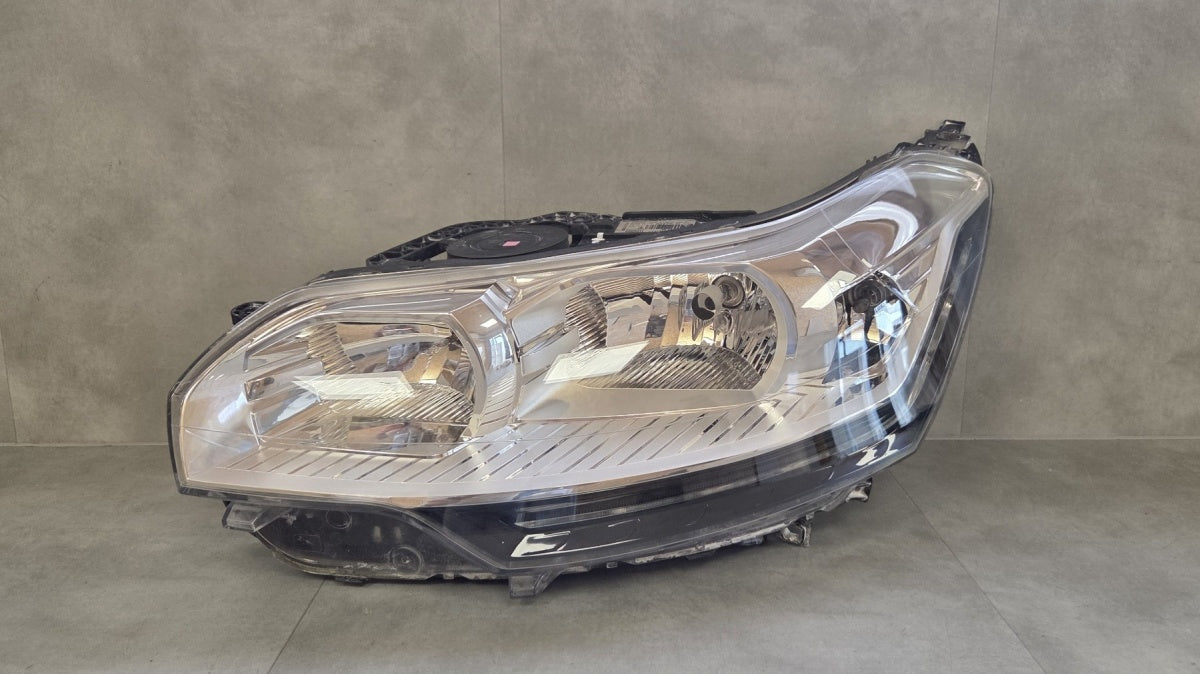 Prednji far CITROEN C5 X7 III LIFT halogen Z LED lijevi LH 11-17 9674398380