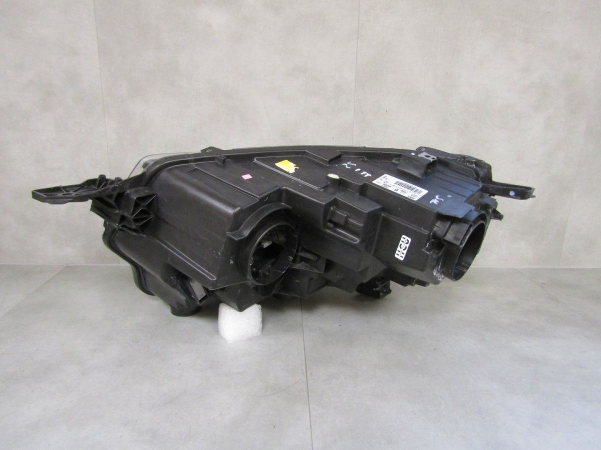 Prednji far TOYOTA PROACE CITY halogen RH PRAWA19- 9835780580