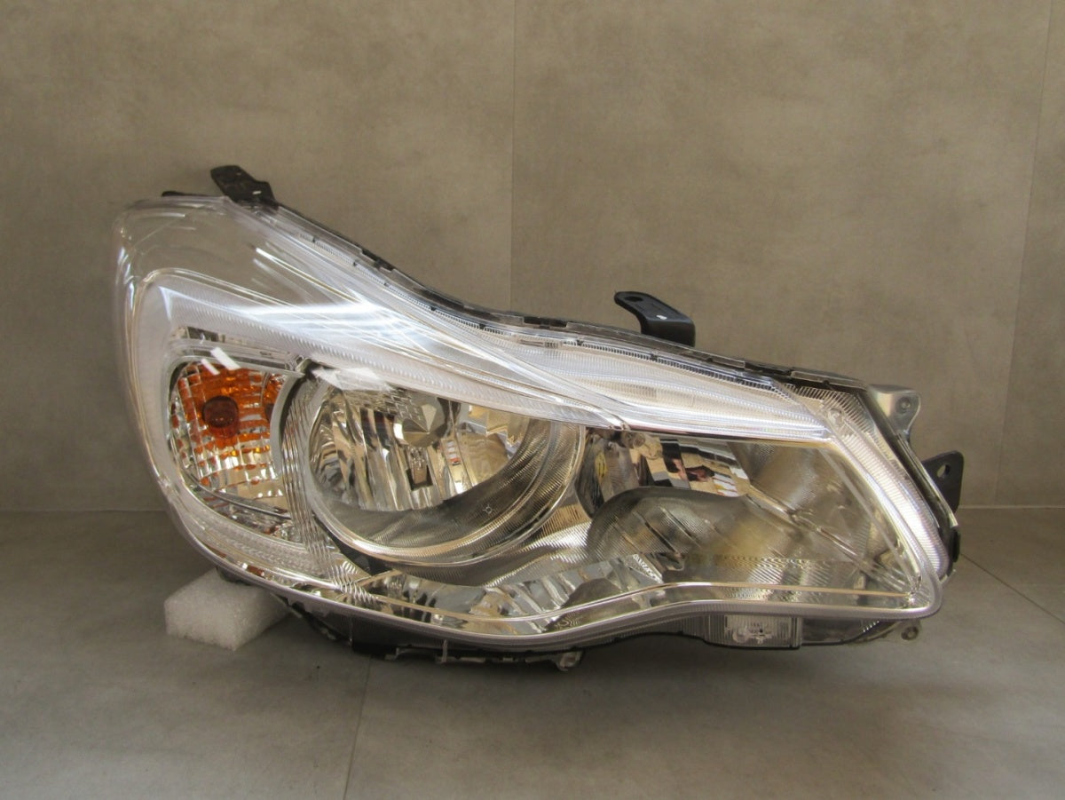 Prednji far SUBARU XV halogen 11-17 RH desni