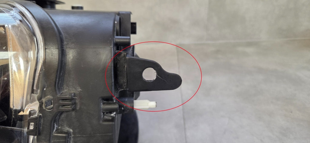 Prednji far CITROEN BERLINGO III MULTISPACE halogen lijevi LH 18-23 9816825180