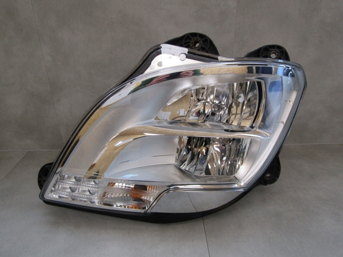 Prednji far DAF XF 106 Euro 6 HELLA LH lijevi 1EX01011631 13-