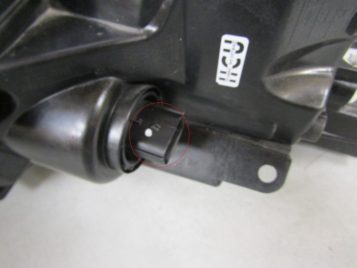 Prednji far JEEP CHEROKEE KL PERFORMANCE LED KANADA 14- RH desni