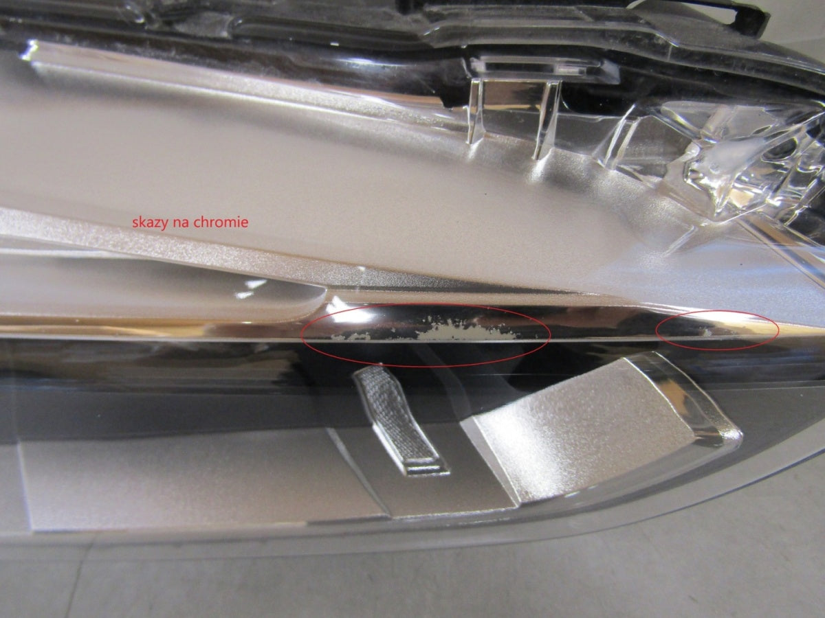 Prednji far BMW X1 F48 LED 15-19 desni RH 7193708-03