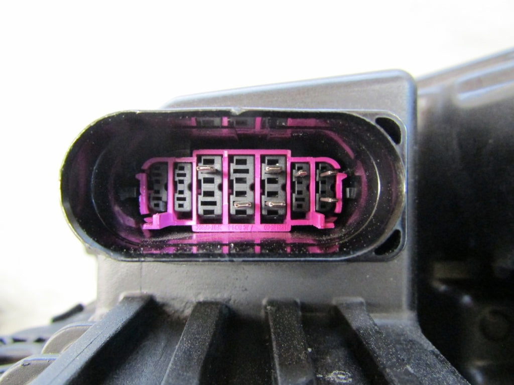 Prednji far SKODA ENYAQ LIFT FULL LED RH desni 5LB941036A 25-