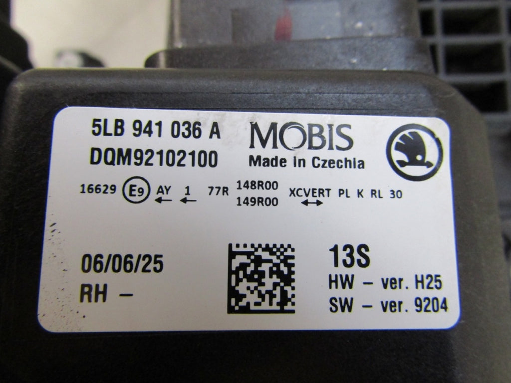 Prednji far SKODA ENYAQ LIFT FULL LED RH desni 5LB941036A 25-