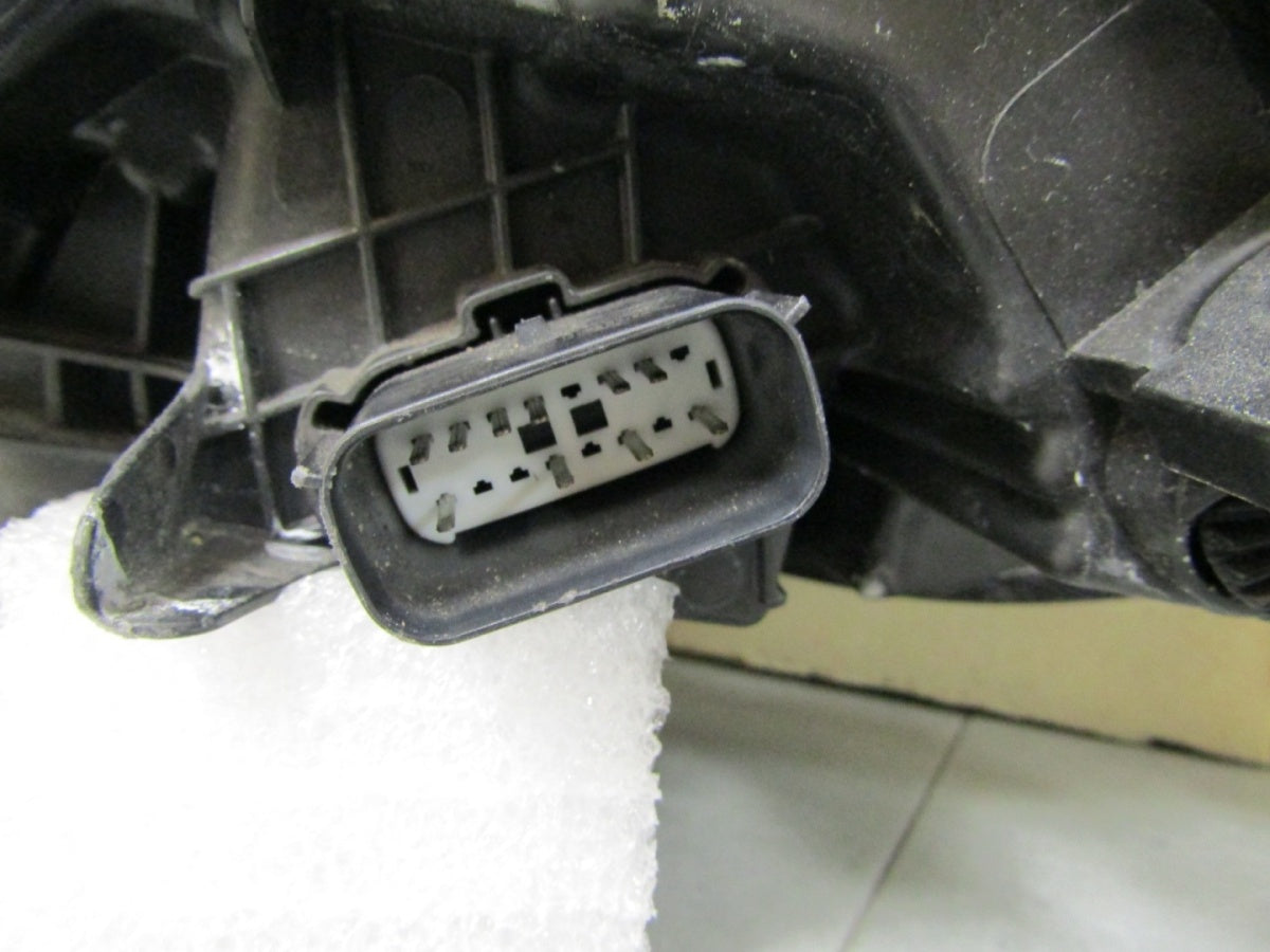 Prednji far FORD SMAX II GALAXY halogen sa sočivom Z LED komplet RH 15- EM2B-13W029