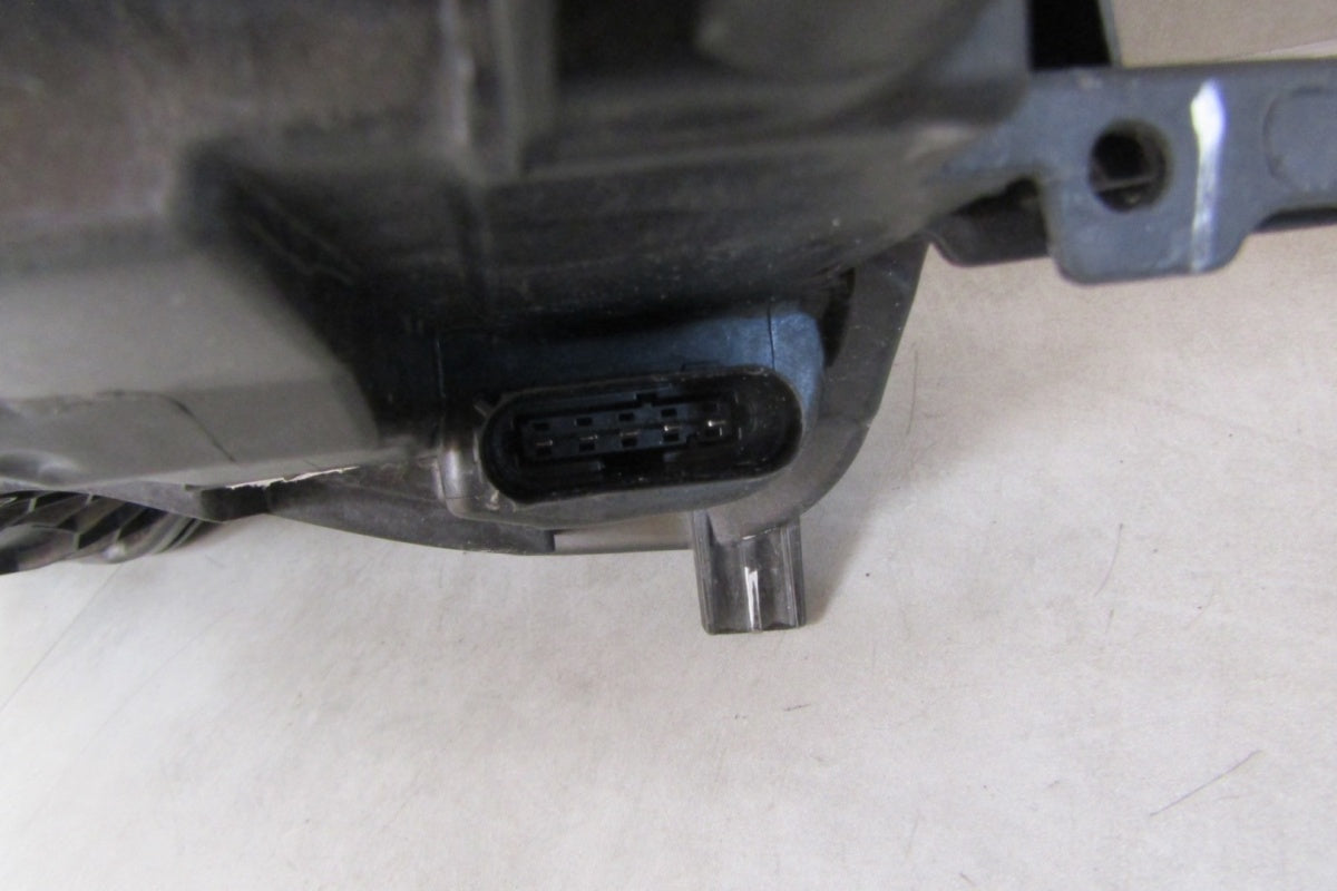 Prednji far Volvo V60 II 2 S60 III 3 Full LED MID 18- RH desni