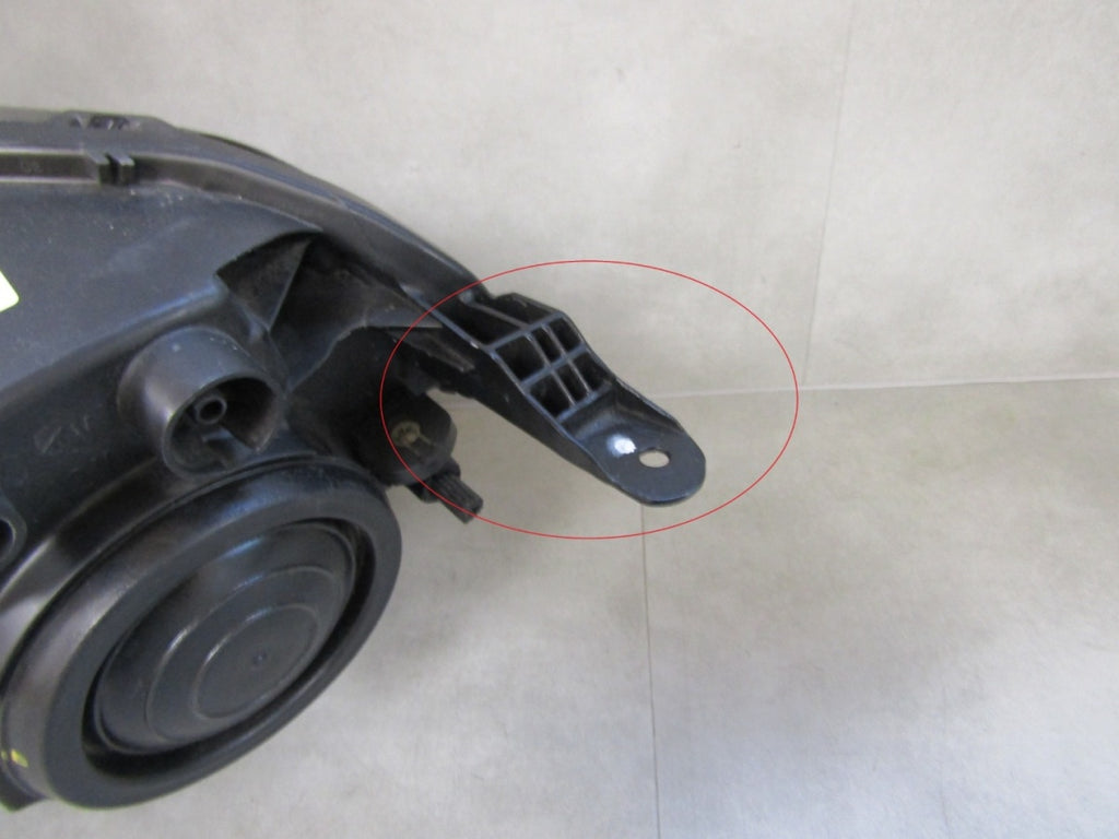 Prednji far FORD ECOSPORT 2 II halogen sa sočivom RH LIFT 17-21 GN15-13W029-YA