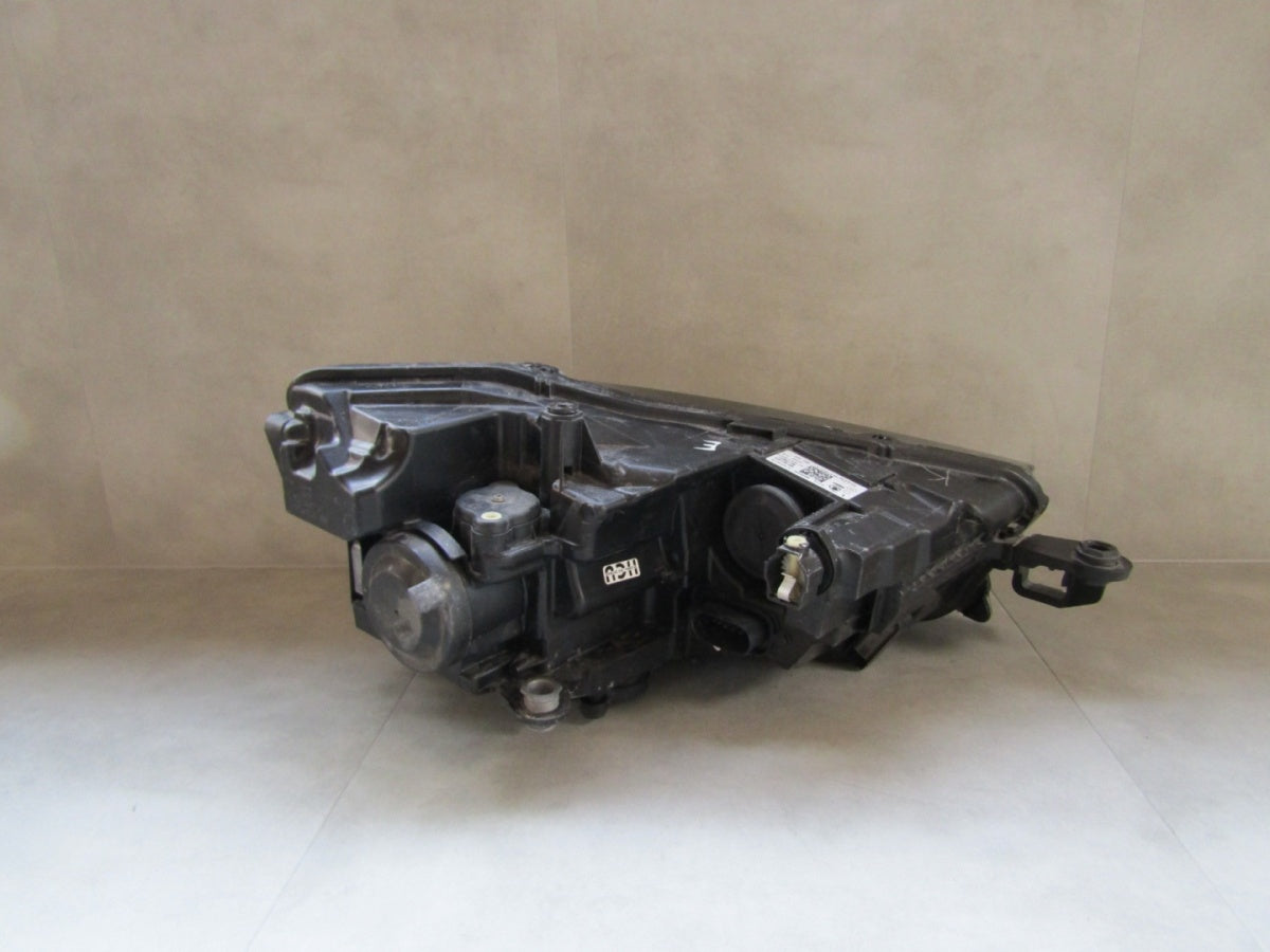 Prednji far SKODA SCALA LED 19-23 LH 657941015