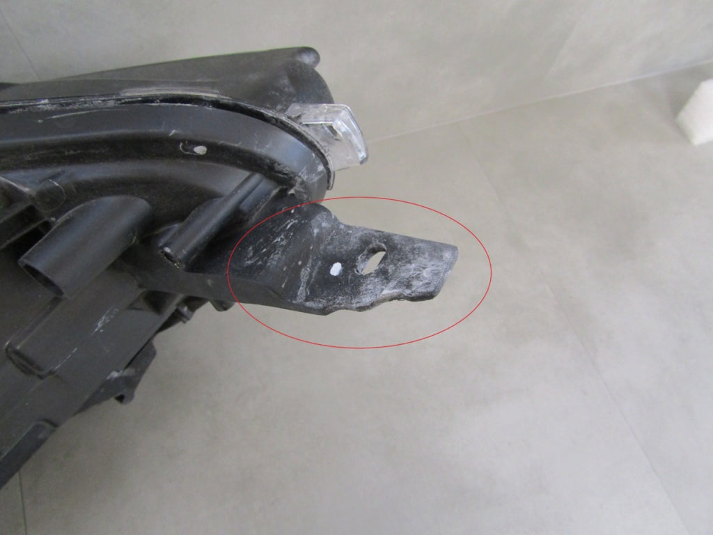 Prednji far Ford Ecosport 2 II Lift halogen sa sočivom Z LED 17-22 LH GN15-13W030-YA