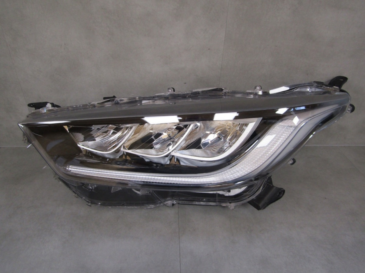 Prednji far TOYOTA YARIS IV GR SPORT LED 20- LH lijevi