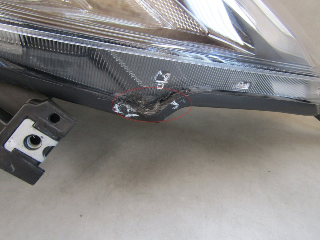 Prednji far SUBARU FORESTER 5 V LED 18-22 LH lijevi