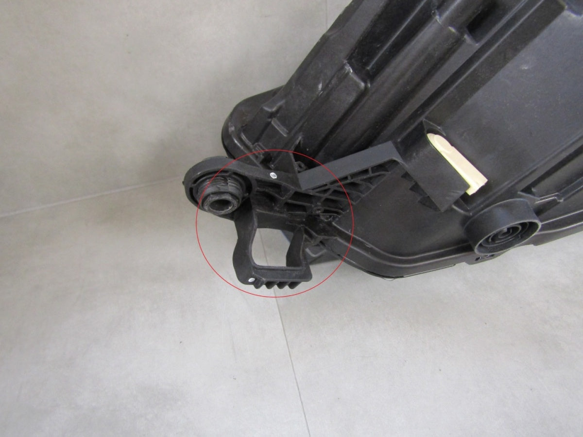 Prednji far SKODA FABIA IV 4 LED 21- RH desni 6VB941016