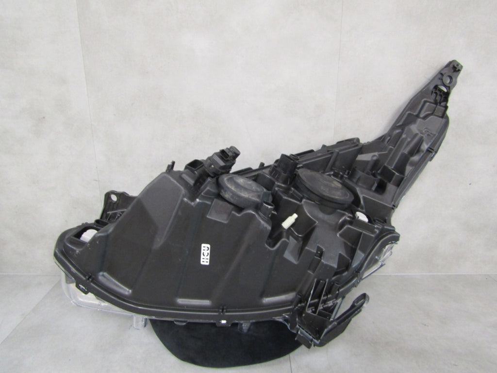 Prednji far PEUGEOT 208 I LIFT halogen sa sočivom 15-19 desni RH 9810805880