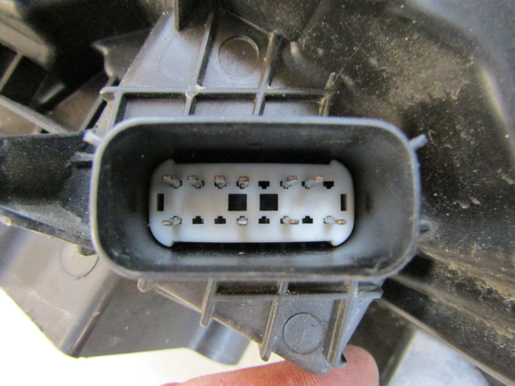 Prednji far FORD SMAX II GALAXY halogen sa sočivom Z LED RH 15- EM2B-13W029GE