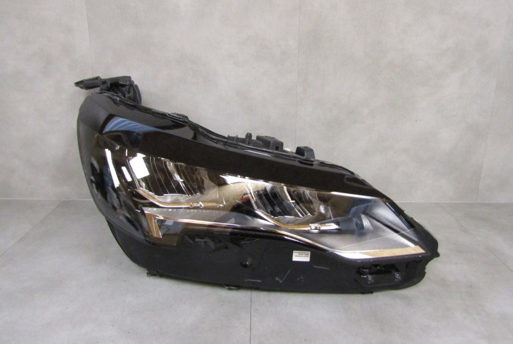 LAMPA desni PEUGEOT 3008 5008 II 2 LIFT LED RH desni 20-24 89914772