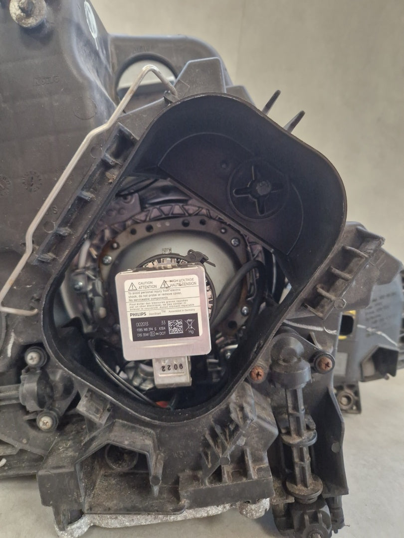 Prednji far MERCEDES ACTROS MP4 xenon lijevi LH 11-19 A9608200639