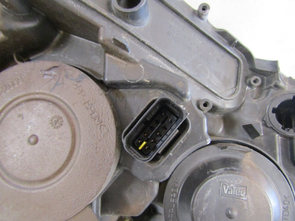Prednji far PEUGEOT 208 I LIFT halogen sa sočivom Z LED 15-19 LH lijevi 9810805780