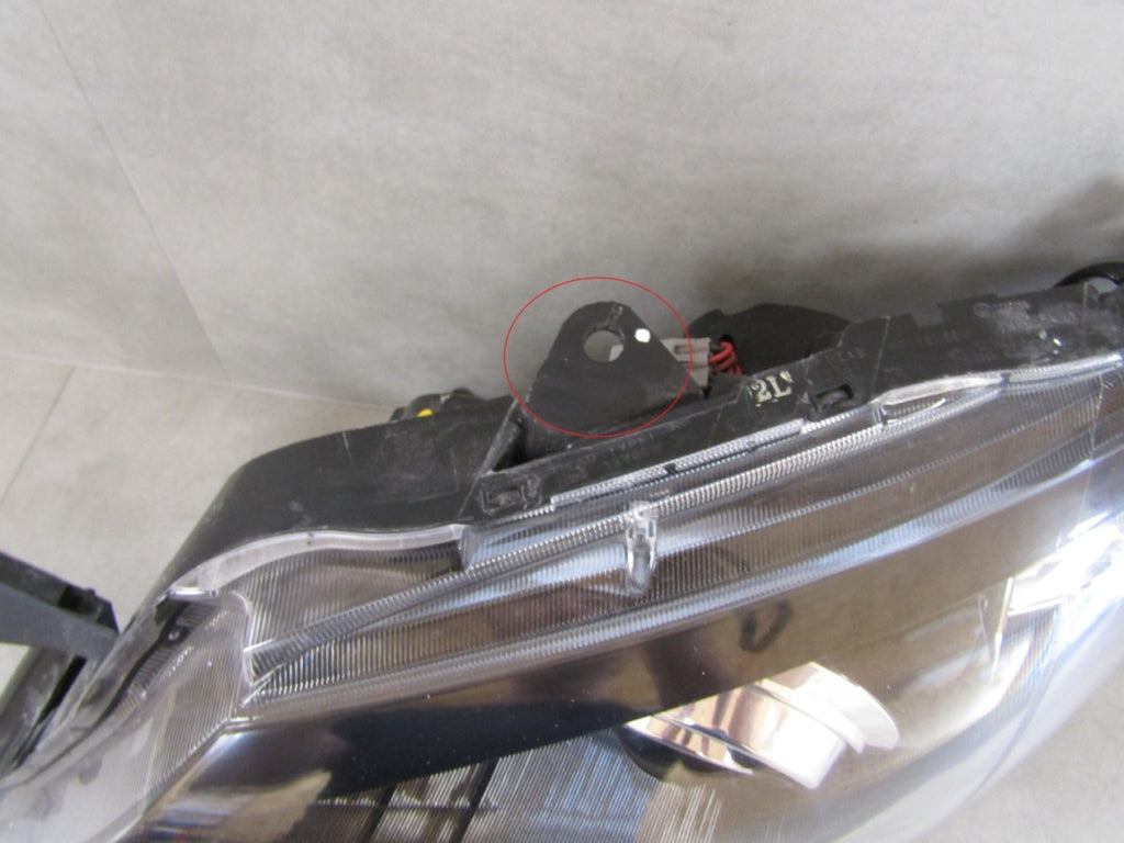 Prednji far SUBARU IMPREZA 3 III halogen sa sočivom LH lijevi 07-11