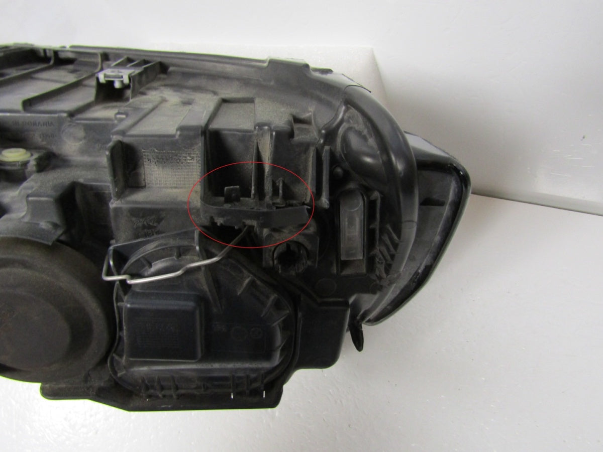 Prednji far VW T6 7E1 halogen 15-19 RH 7E1941016AD