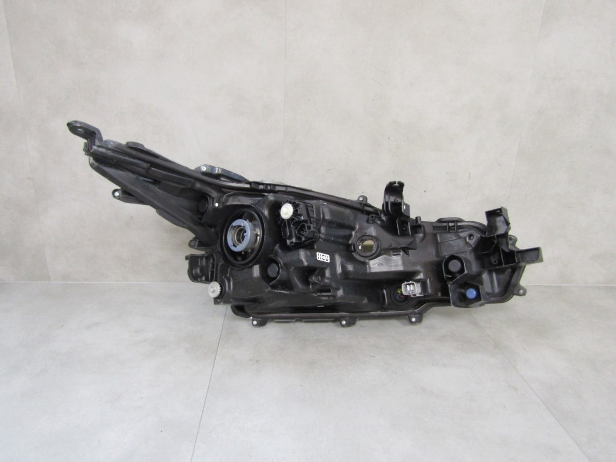 Prednji far TOYOTA COROLLA E21 SEDAN halogen sa sočivom LH 18- 81170-02T31-00