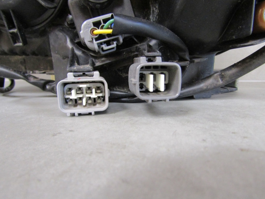 Prednji far MITSUBISHI ASX LIFT halogen 12-19 RH desni