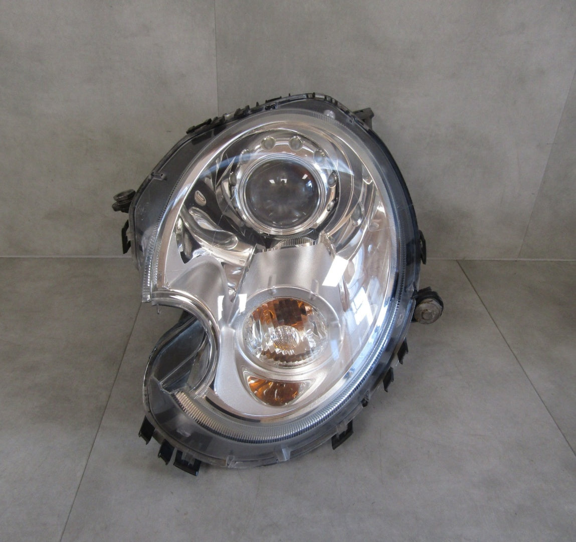 Prednji far MINI COOPER II R55 R56 R57 07- xenon nezakretni LH 162703-03