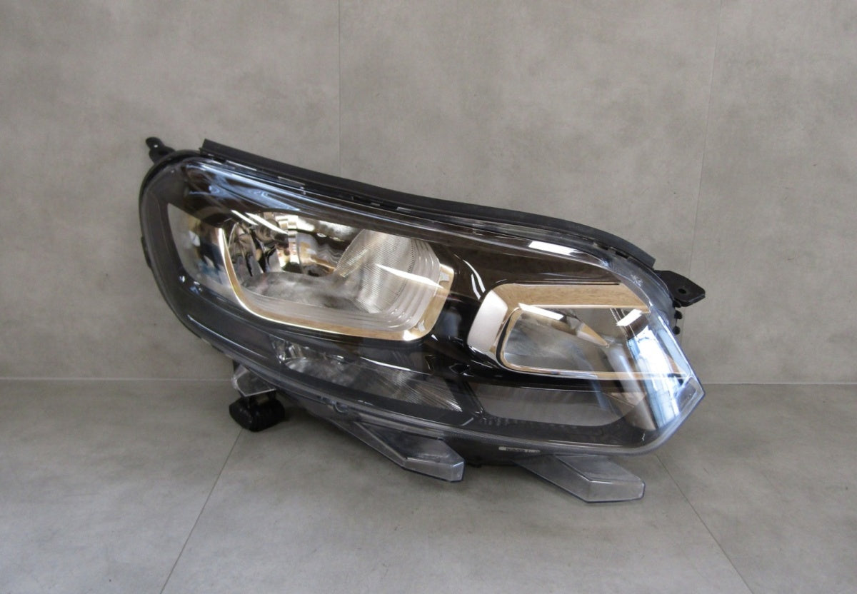 Prednji far CITROEN JUMPY III 3 16-23 VIVARO halogen 19-23 RH 9808567680