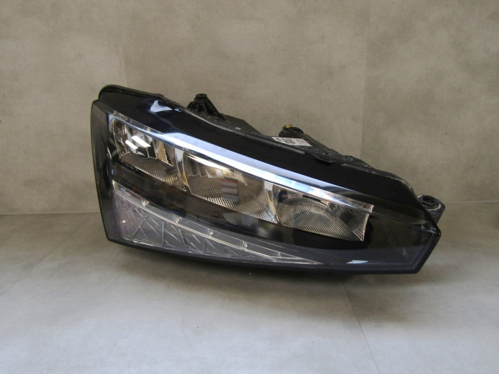 Prednji far SKODA SCALA LED 19-23 RH 657941016