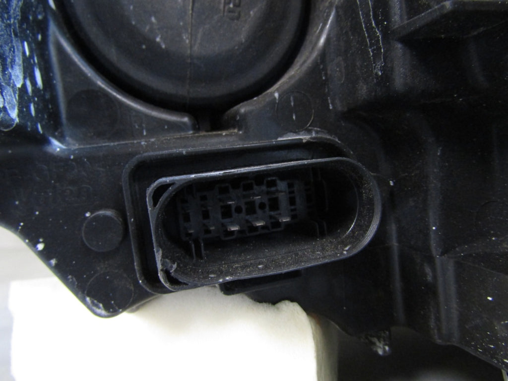 Prednji far SKODA SCALA LED 19-23 RH 657941016