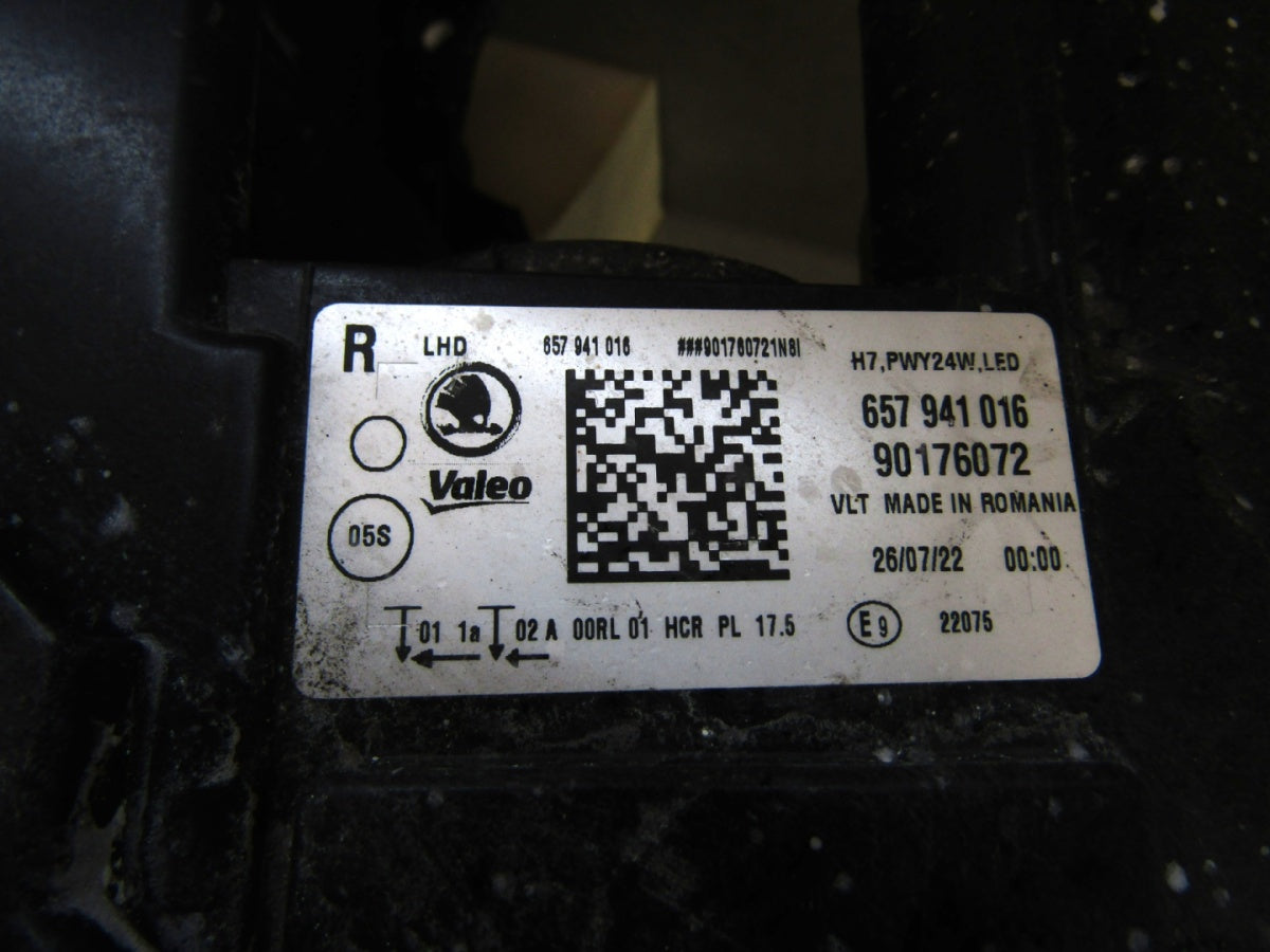 Prednji far SKODA SCALA LED 19-23 RH 657941016