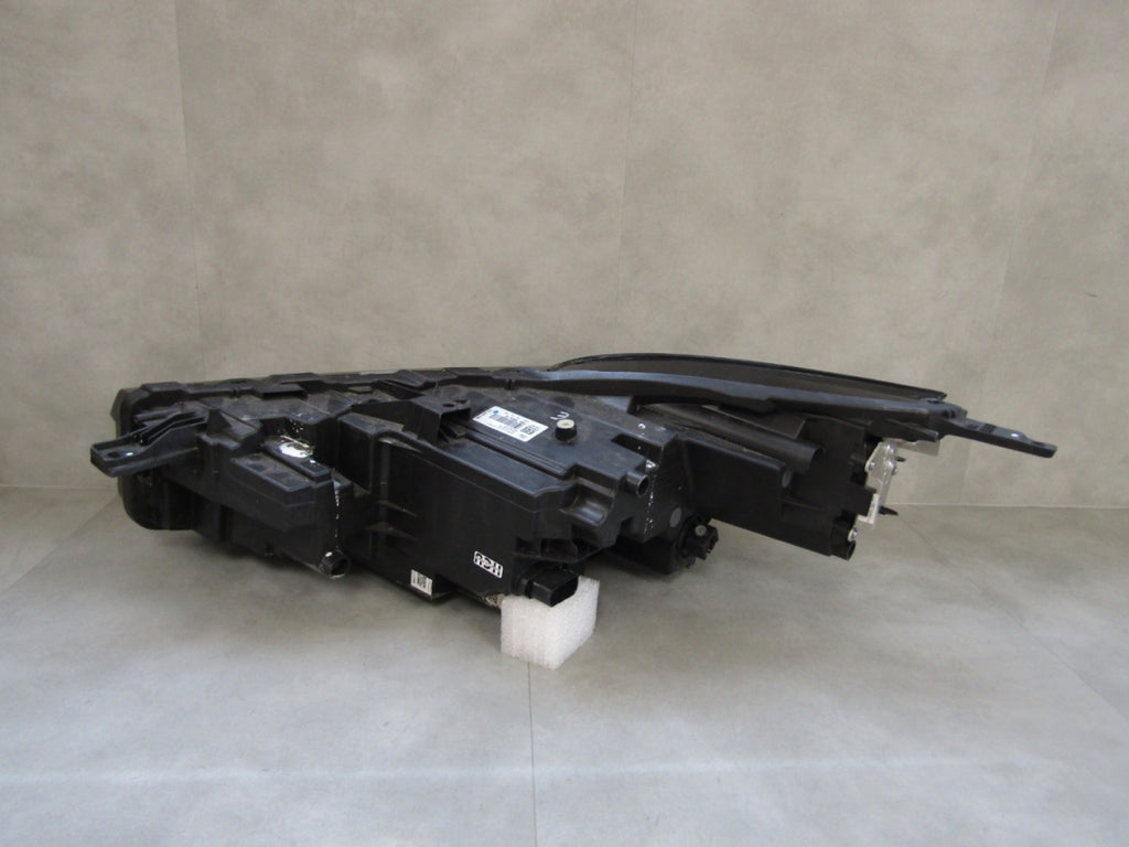 Prednji far FORD KUGA 3 III MK3 LIFT LED 24- RH PV4B-13E014-CE