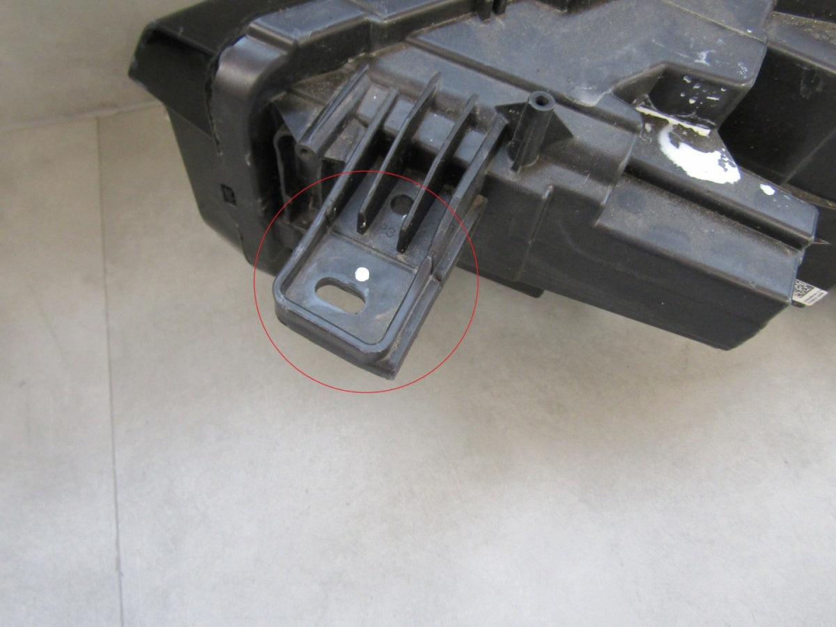Prednji far FORD KUGA 3 III MK3 LIFT LED 24- RH PV4B-13E014-CE