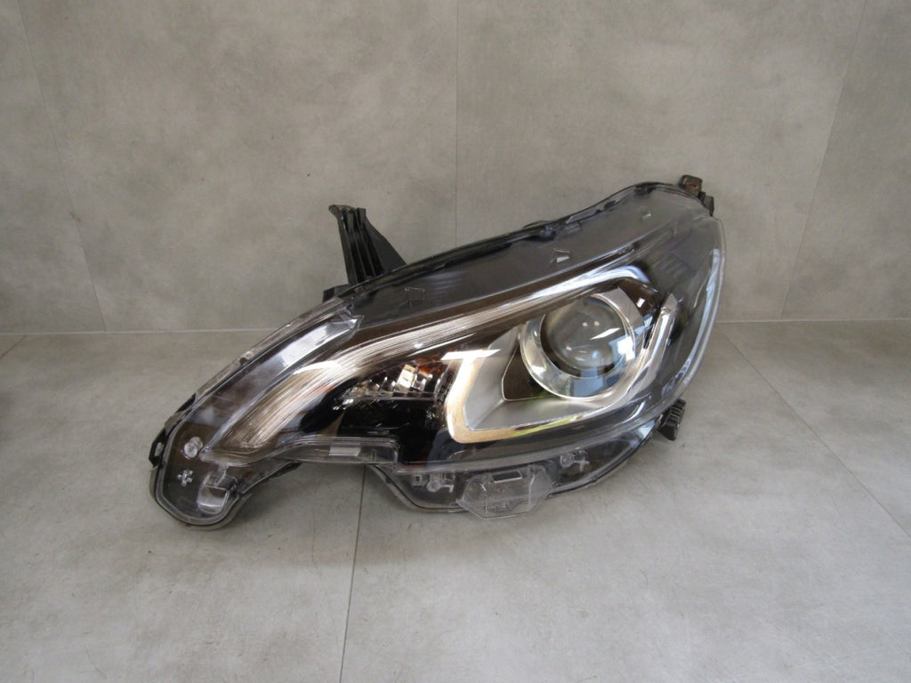 Prednji far Peugeot 108 halogen sa sočivom 14- LH lijevi 90026268
