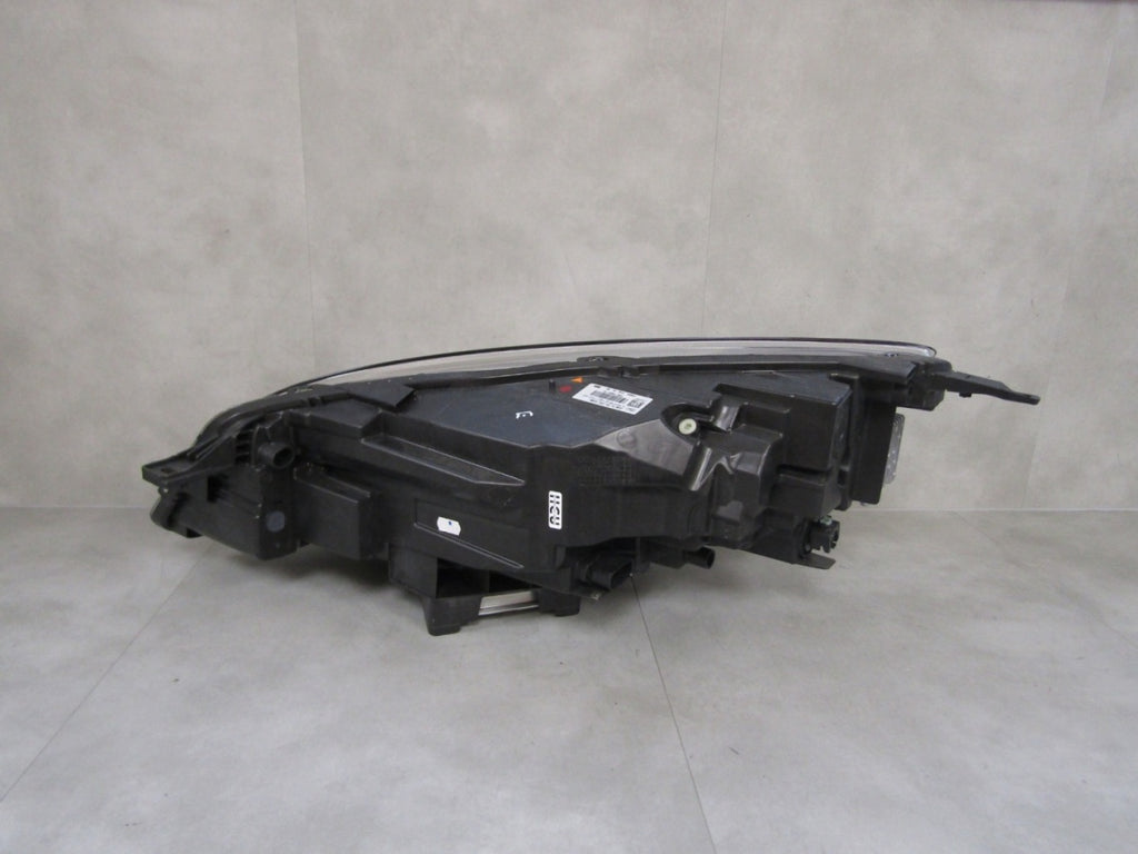 Prednji far FORD KUGA MK3 LED RH desni 19-24 LV4B-13E014-FH
