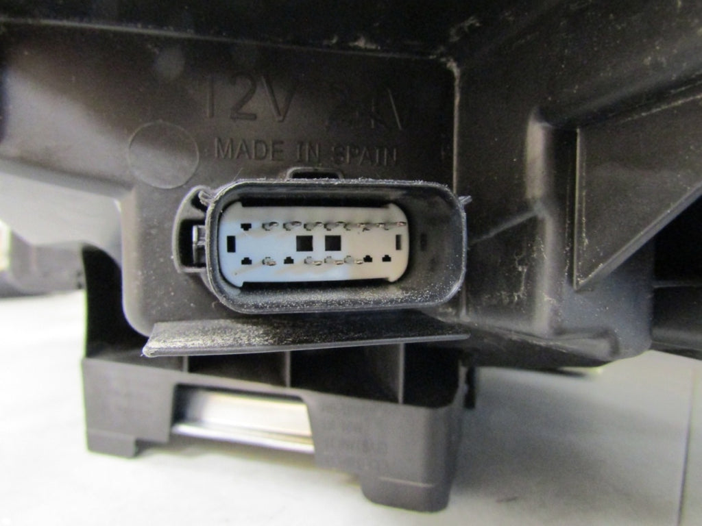 Prednji far FORD KUGA MK3 LED RH desni 19-24 LV4B-13E014-FH