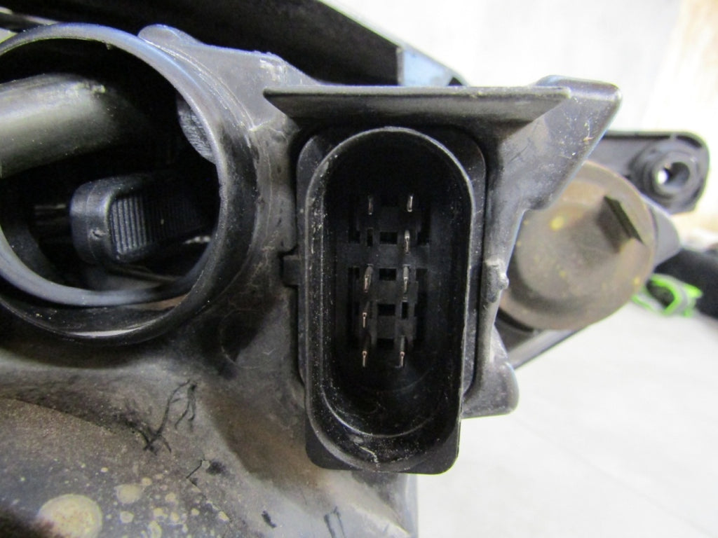 Prednji far VOLKSWAGEN PASSAT B8 halogen lijevi LH 14-19 3G1941005B