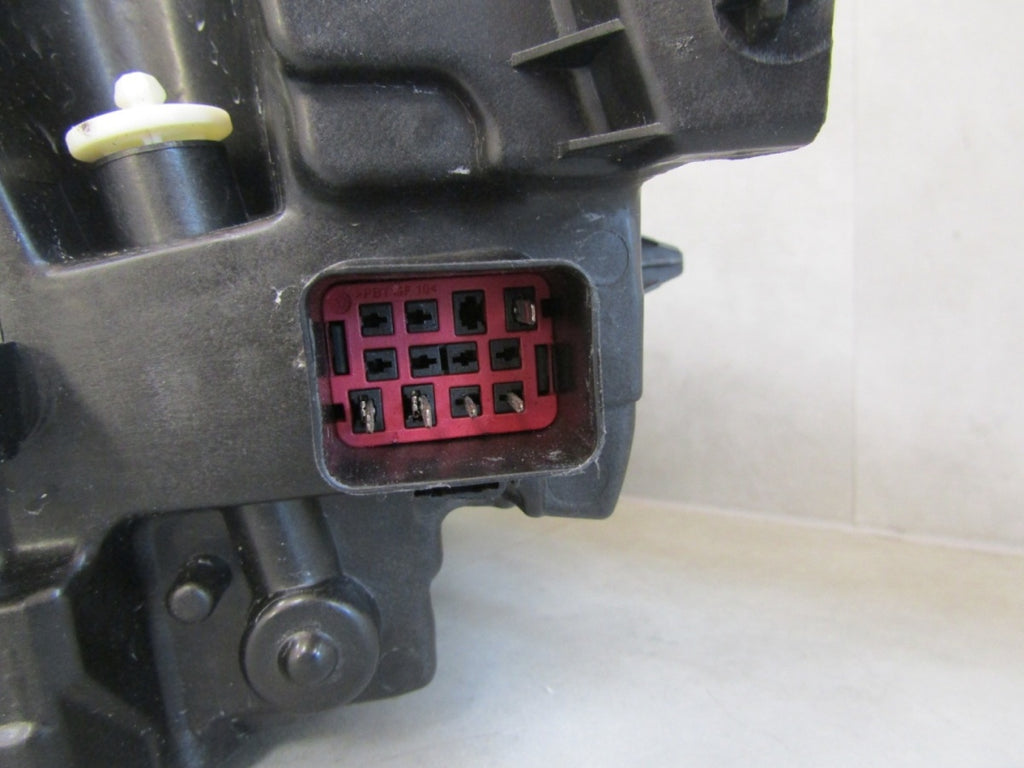 Prednji far VOLVO XC60 FULL LED crni 17-24 RH desni KOMPLETNA 32396576