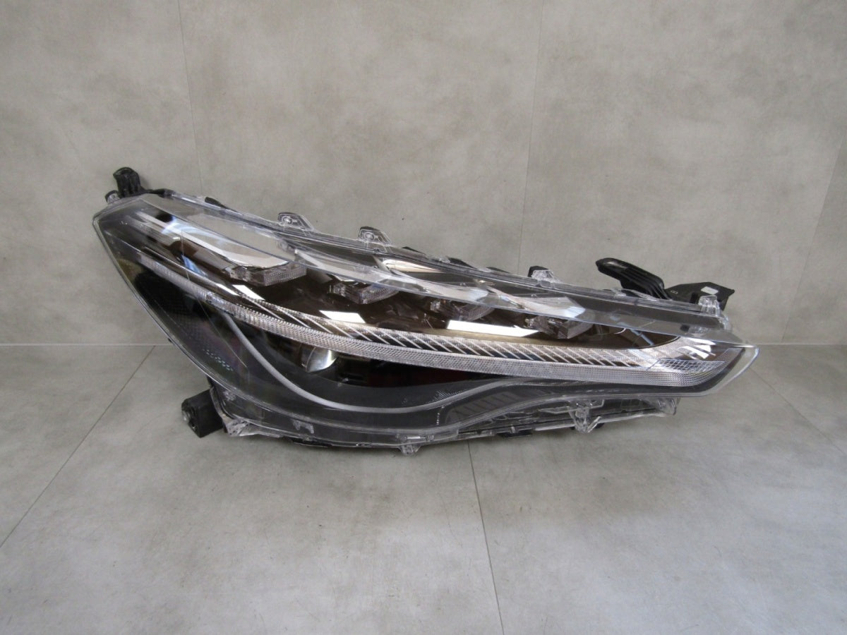 Prednji far TOYOTA COROLLA CROSS FULL LED 20- RH desni HASCO 16-184