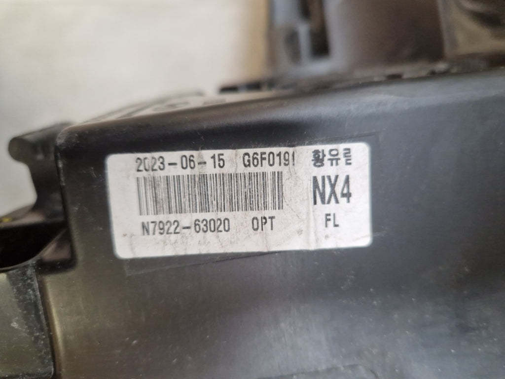 Prednji far HYUNDAI TUCSON IV 4 LED DRL 20-24 lijevi LH N7922-63020