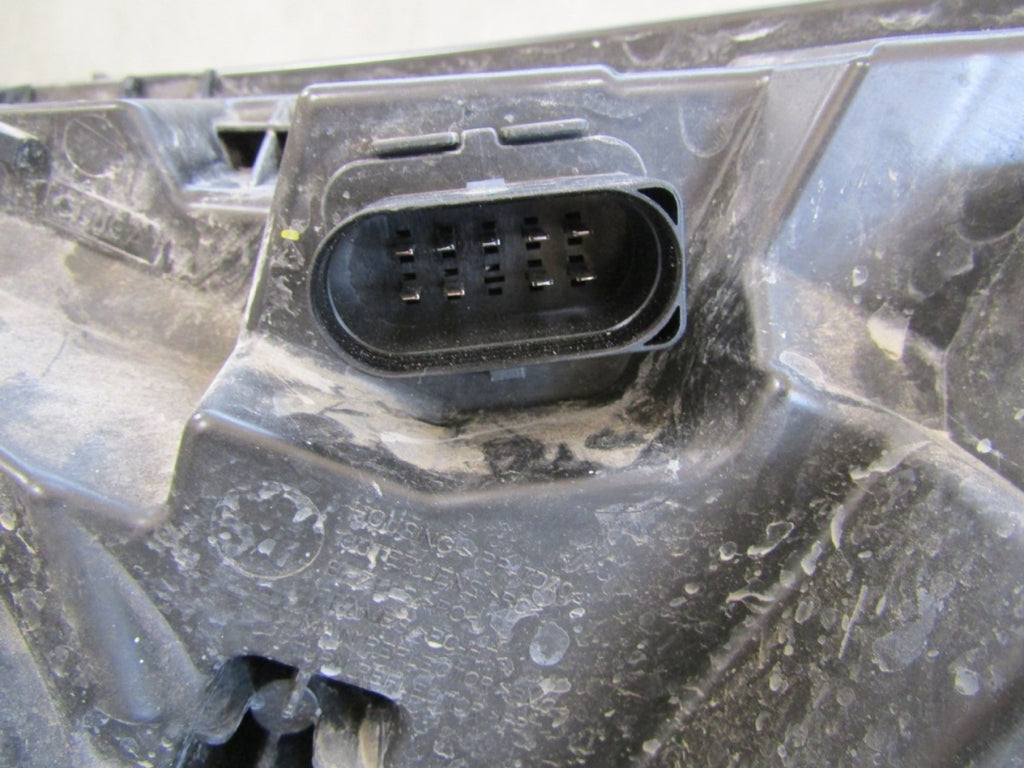 Prednji far FORD TRANSIT CUSTOM halogen LIFT 17-23 RH desni JK21-13W029-BJ