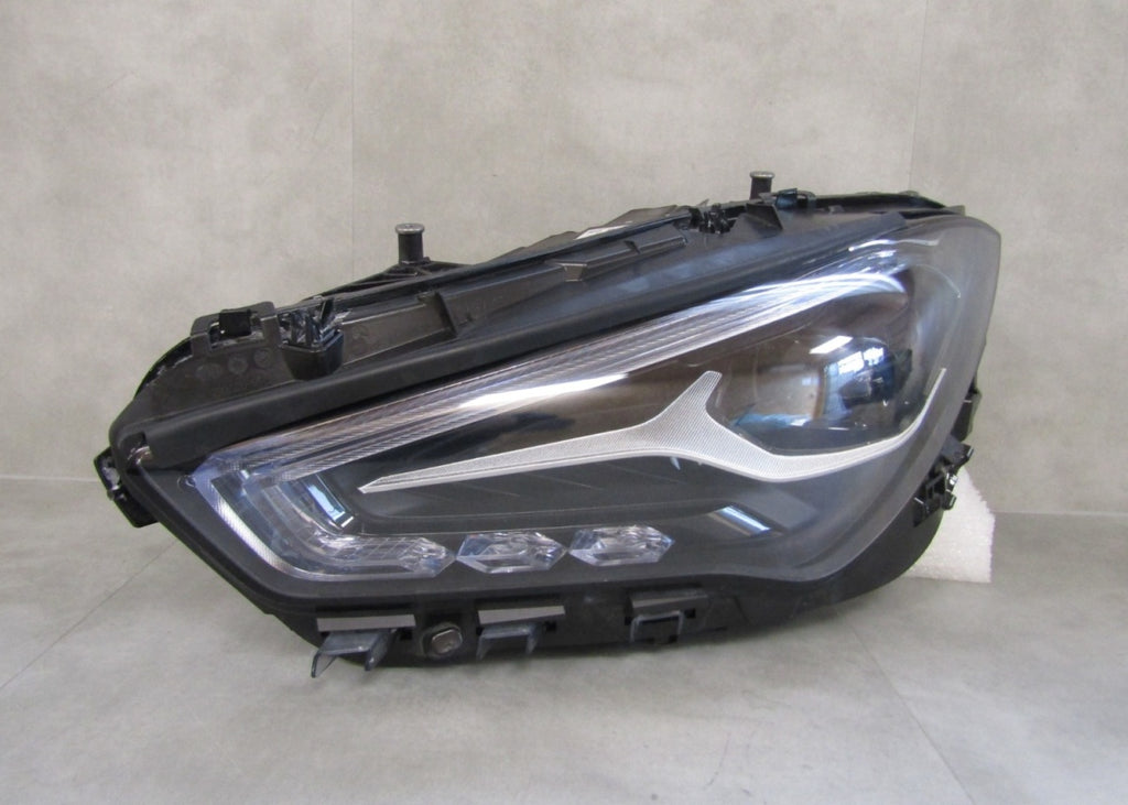 Prednji far MERCEDES CLA W118 LIFT FULL LED 23- LH